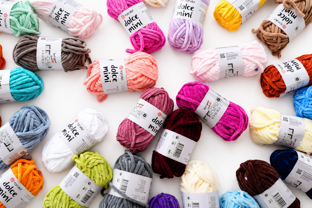 Yarn Art Dolce Mini